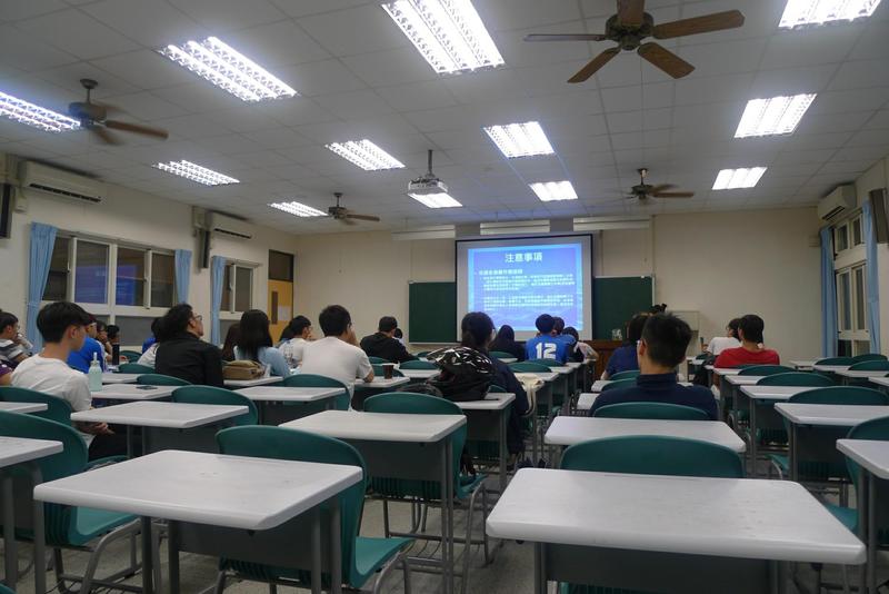 107學年度新生入學活動「社團博覽會與舞動東華」社團報名說明會(107.05.23)
